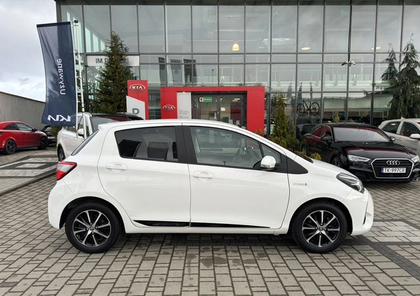 Toyota Yaris cena 58900 przebieg: 79058, rok produkcji 2018 z Wołczyn małe 211